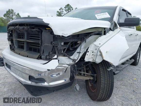 2018 Ram 1500 SLT z VIN 1C6RR6GG7JS303941, wystawiony jako IAAI lot #41942236 z przebiegiem 142 098 mil mil oraz . Historia ofert i sprzedaży dostępna na DreamBid. Obrazek 6.