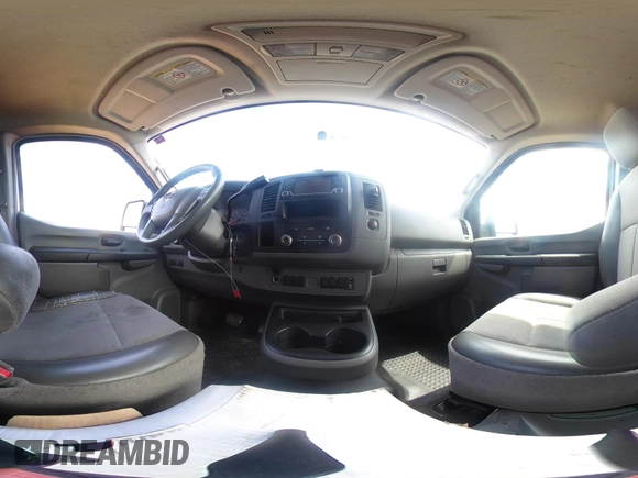 2018 Nissan NV Cargo S z VIN 1N6BF0KM7JN808869, wystawiony jako IAAI lot #42091339 z przebiegiem 242 385 mil mil oraz . Historia ofert i sprzedaży dostępna na DreamBid. Obrazek 18.