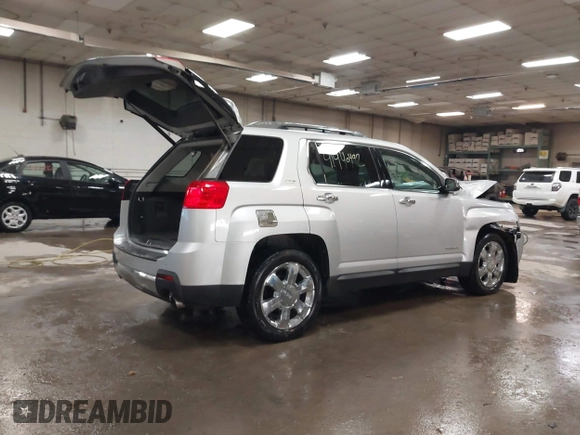 2010 GMC Terrain SLT-2 z VIN 2CTFLJEY5A6352333, wystawiony jako IAAI lot #41440492 z przebiegiem 58 607 mil mil oraz . Historia ofert i sprzedaży dostępna na DreamBid. Obrazek 4.