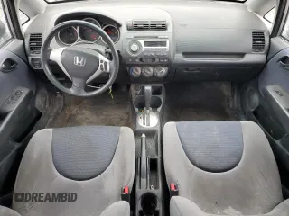 2008 Honda Fit с VIN JHMGD38488S807537, выставлен на аукционе Copart как лот 56528775 с пробегом 179 653 миль миль и Чистый • Clean title. История ставок и продаж доступна на DreamBid. Изображение 8.