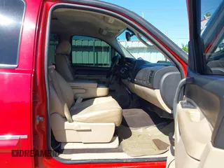 2011 Chevrolet Silverado 1500 LT with VIN 3GCPCSE02BG351470, listed as a IAAI auction lot 41899663 with 293,511 mi miles and . Bid and sale history available at DreamBid. Image 5.