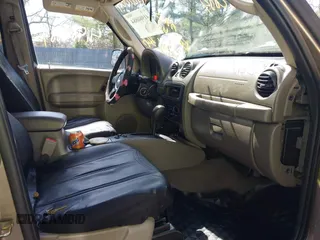 2005 Jeep Liberty Sport with VIN 1J4GL48K35W568972, listed as a IAAI auction lot 41980884 with 198,430 mi miles and . Bid and sale history available at DreamBid. Image 5.