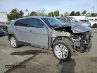 2021 Volkswagen Atlas SE with VIN 1V2WC2CA4MC212887, listed as a Copart auction lot 48403375 with 62,075 mi miles and Salvage title. Bid and sale history available at DreamBid. Image 4.