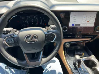 2022 Lexus NX 250 с VIN 2T2ADCAZ4NC001183, выставлен на аукционе Copart как лот 58992635 с пробегом 14 038 миль миль и Чистый • Clean title. История ставок и продаж доступна на DreamBid. Изображение 7.