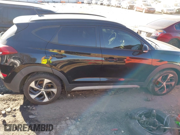 2017 Hyundai Tucson Sport z VIN KM8J33A2XHU573758, wystawiony jako IAAI lot #41428068 z przebiegiem 119 589 mil mil oraz . Historia ofert i sprzedaży dostępna na DreamBid. Obrazek 13.