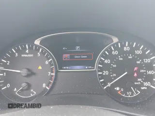 2017 Nissan Altima SL z VIN 1N4AL3AP2HC498095, wystawiony jako IAAI lot #42453384 z przebiegiem 138 736 mil mil oraz . Historia ofert i sprzedaży dostępna na DreamBid. Obrazek 7.