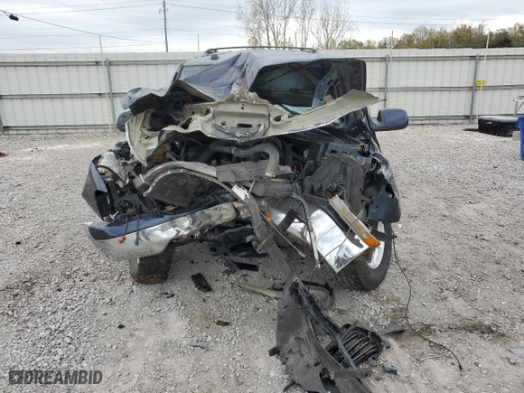 2005 GMC Yukon SLT with VIN 1GKEC13V75J144998, listed as a Copart auction lot 80338734 with 195,861 mi miles and Non Repairable. Bid and sale history available at carsss.com. Image 5.