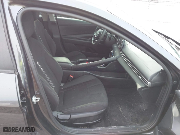 2021 Hyundai Elantra SEL with VIN 5NPLM4AG0MH019175, listed as a IAAI auction lot 41590000 with 63,345 mi miles. Bid and sale history available at carsss.com. Image 5.