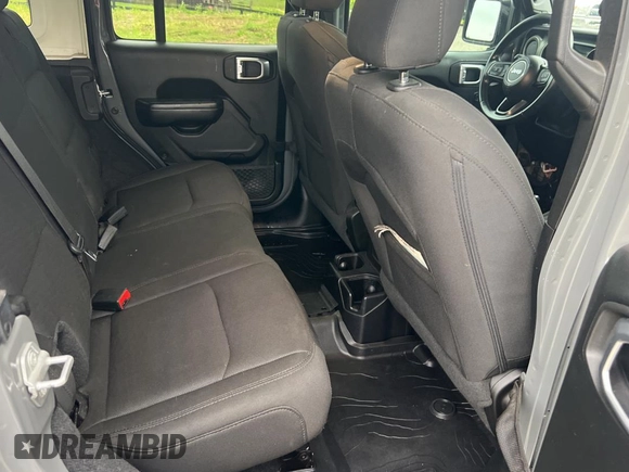 2019 Jeep Wrangler Unlimited Sport S with VIN 1C4HJXDG9KW569235, listed as a Copart auction lot 60338215 with 47,107 mi miles and Clean title. Bid and sale history available at DreamBid. Image 6.
