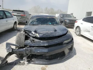 2016 Chevrolet Camaro 2SS z VIN 1G1FH1R74G0118399, wystawiony jako Copart lot #53320365 z przebiegiem 64 551 mil mil oraz Szkody całkowita. Historia ofert i sprzedaży dostępna na DreamBid. Obrazek 5.