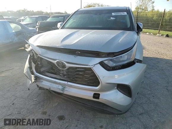2020 Toyota Highlander L z VIN 5TDCZRAH4LS507190, wystawiony jako Copart lot #76805574 z przebiegiem Nie podano mil oraz Szkoda całkowita • Salvage title. Historia ofert i sprzedaży dostępna na DreamBid. Obrazek 11.