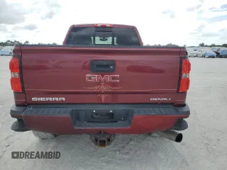 2015 GMC Sierra 2500HD Denali z VIN 1GT120E88FF102231, wystawiony jako Copart lot #54654565 z przebiegiem 305 654 mil mil oraz Czysty tytuł • Clean title. Historia ofert i sprzedaży dostępna na DreamBid. Obrazek 6.