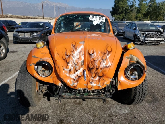 1971 Volkswagen Beetle with VIN 1112121729, listed as a Copart auction lot 88161105 with 16,992 mi miles and Salvage Title. Bid and sale history available at DreamBid. Image 5.