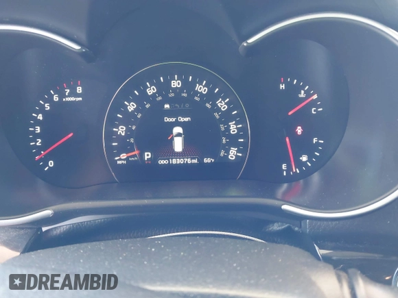 2014 Kia Sorento SX with VIN 5XYKW4A76EG438386, listed as a IAAI auction lot 41841587 with 183,076 mi miles. Bid and sale history available at carsss.com. Image 7.