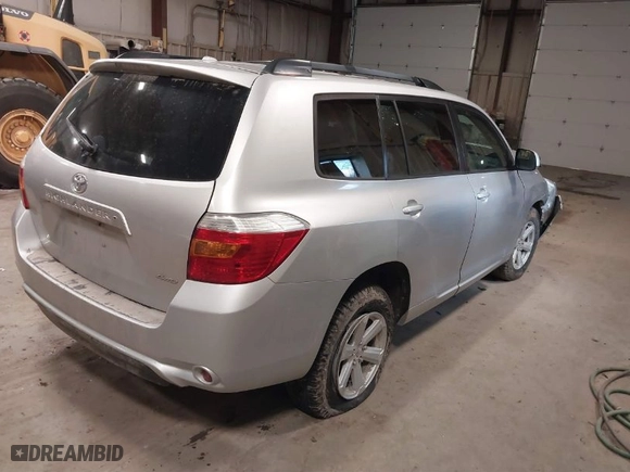 2010 Toyota Highlander SE with VIN 5TDJK3EH8AS010675, listed as a IAAI auction lot 41749187 with 1 mi miles. Bid and sale history available at carsss.com. Image 4.