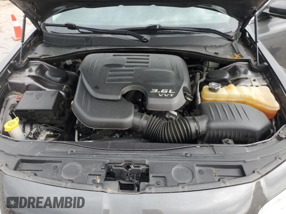 2015 Chrysler 300 Limited with VIN 2C3CCAAG4FH868288, listed as a Copart auction lot 54305845 with 190,152 mi miles and Salvage Title. Bid and sale history available at DreamBid. Image 11.