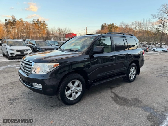 2011 Toyota Land Cruiser with VIN JTMHY7AJ7B4005719, listed as a Copart auction lot 42849355 with 200,266 mi miles and Clean Title. Bid and sale history available at carsss.com. Image 2.