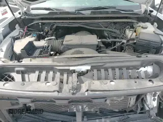 2022 Chevrolet Silverado 2500HD z VIN 1GC0YNE73NF320025, wystawiony jako Copart lot #61838755 z przebiegiem 23 002 mil mil oraz Szkoda całkowita • Salvage title. Historia ofert i sprzedaży dostępna na DreamBid. Obrazek 13.