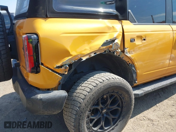 2021 Ford Bronco with VIN 1FMDE5BH7MLA95966, listed as a IAAI auction lot 39078717 with 44,858 mi miles and . Bid and sale history available at DreamBid. Image 22.