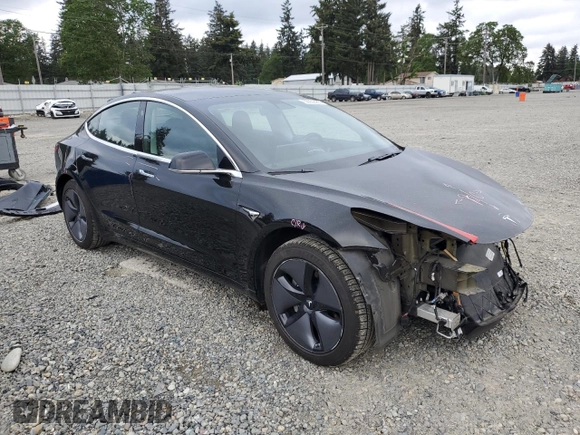 2019 Tesla Model 3 Mid Range z VIN 5YJ3E1EA2KF361787, wystawiony jako Copart lot #56059465 z przebiegiem 50 186 mil mil oraz Szkody całkowita. Historia ofert i sprzedaży dostępna na DreamBid. Obrazek 4.