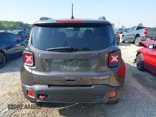 2018 Jeep Renegade Trailhawk with VIN ZACCJBCB1JPH50649, listed as a IAAI auction lot 42476911 with 84,530 mi miles and . Bid and sale history available at DreamBid. Image 17.