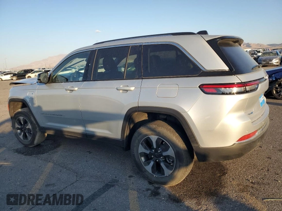 2023 Jeep Grand Cherokee 30th Anniversary z VIN 1C4RJYB64P8862699, wystawiony jako Copart lot #80784374 z przebiegiem 10 284 mil mil oraz Szkoda całkowita • Salvage title. Historia ofert i sprzedaży dostępna na DreamBid. Obrazek 2.