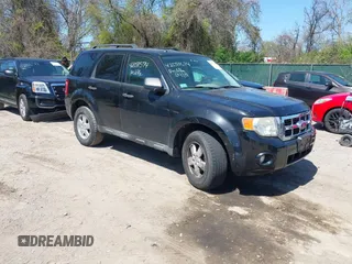 2011 Ford Escape XLT с VIN 1FMCU9DG8BKA57174, выставлен на аукционе IAAI как лот 42071574 с пробегом 177 282 миль миль и . История ставок и продаж доступна на DreamBid. Изображение 1.