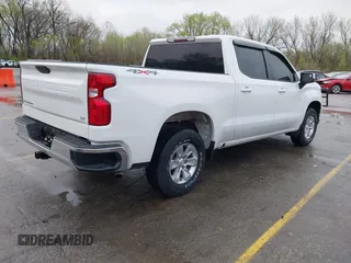 2021 Chevrolet Silverado 1500 LT with VIN 3GCUYDED4MG312692, listed as a IAAI auction lot 41922874 with 141,479 mi miles. Bid and sale history available at carsss.com. Image 4.