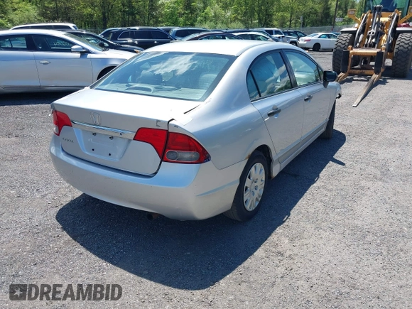 2009 Honda Civic DX-VP z VIN 2HGFA16399H349229, wystawiony jako IAAI lot #41749953 z przebiegiem 201 533 mil mil oraz . Historia ofert i sprzedaży dostępna na DreamBid. Obrazek 4.