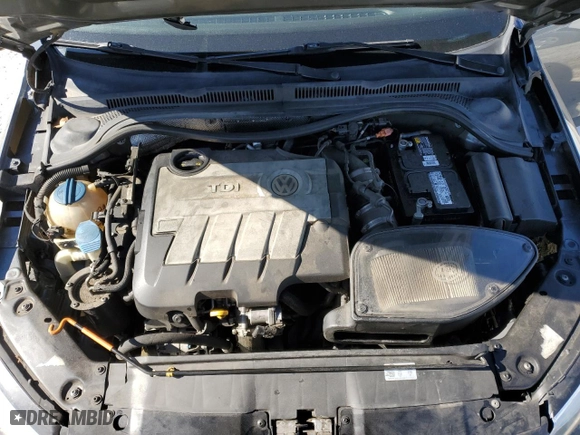 2014 Volkswagen Jetta Sedan TDI with VIN 3VWLL7AJ7EM385823, listed as a Copart auction lot 46215135 with 224,042 mi miles and Clean Title. Bid and sale history available at carsss.com. Image 11.