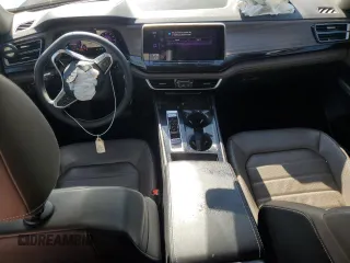 2024 Volkswagen Atlas SEL z VIN 1V2BR2CAXRC503592, wystawiony jako Copart lot #47212905 z przebiegiem 25 148 mil mil oraz Szkoda całkowita • Salvage title. Historia ofert i sprzedaży dostępna na DreamBid. Obrazek 8.