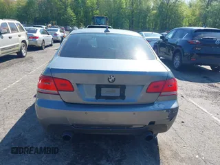 2009 BMW 3 Series 328i xDrive z VIN WBAWV53589P081072, wystawiony jako IAAI lot #42227533 z przebiegiem 207 284 mil mil oraz . Historia ofert i sprzedaży dostępna na DreamBid. Obrazek 16.