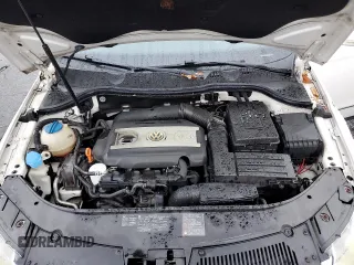 2009 Volkswagen Passat z VIN WVWXK73C09E049688, wystawiony jako Copart lot #83667744 z przebiegiem 206 382 mil mil oraz Szkoda całkowita • Salvage title. Historia ofert i sprzedaży dostępna na DreamBid. Obrazek 11.