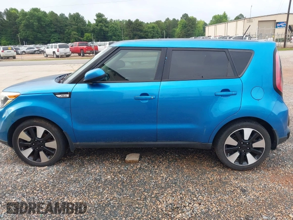 2016 Kia Soul + z VIN KNDJP3A57G7310952, wystawiony jako IAAI lot #42383847 z przebiegiem 165 774 mil mil oraz . Historia ofert i sprzedaży dostępna na DreamBid. Obrazek 14.