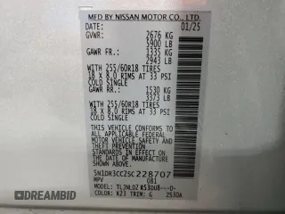 2025 Nissan Pathfinder SL z VIN 5N1DR3CC2SC228707, wystawiony jako Copart lot #58563525 z przebiegiem 5915 mil mil oraz Tytuł czysty. Historia ofert i sprzedaży dostępna na DreamBid. Obrazek 14.