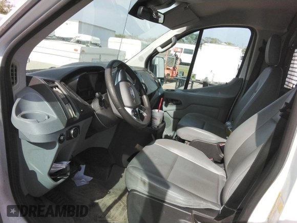 2018 Ford Transit с VIN 1FTYE1YM4JKB39832, выставлен на аукционе IAAI как лот 42558232 с пробегом 208 800 миль миль и . История ставок и продаж доступна на DreamBid. Изображение 9.