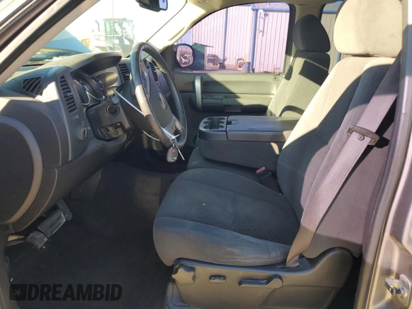 2008 GMC Sierra 1500 SLT z VIN 2GTEC13J981336589, wystawiony jako Copart lot #88879545 z przebiegiem 204 238 mil mil oraz Szkoda całkowita • Salvage title. Historia ofert i sprzedaży dostępna na DreamBid. Obrazek 7.