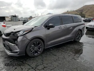 2021 Toyota Sienna XSE with VIN 5TDXRKEC6MS025572, listed as a Copart auction lot 44276735 with 87,398 mi miles and Salvage Title. Bid and sale history available at DreamBid. Image 1.