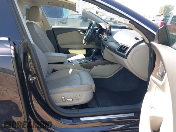 2017 Audi A7 Prestige with VIN WAU22AFC5HN097458, listed as a IAAI auction lot 41977575 with 60,373 mi miles. Bid and sale history available at carsss.com. Image 5.