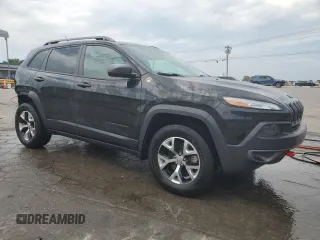 2014 Jeep Cherokee Trailhawk z VIN 1C4PJMBS2EW237725, wystawiony jako Copart lot #62666745 z przebiegiem 130 709 mil mil oraz Szkoda całkowita • Salvage title. Historia ofert i sprzedaży dostępna na DreamBid. Obrazek 4.