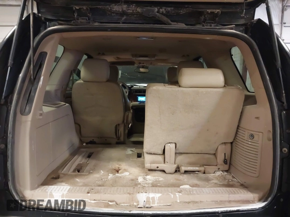 2012 Chevrolet Tahoe LTZ with VIN 1GNSKCE02CR297261, listed as a IAAI auction lot 40255137 with 283,110 mi miles and . Bid and sale history available at DreamBid. Image 18.