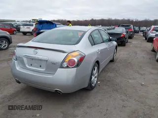 2007 Nissan Altima SL with VIN 1N4BL21E37C170017, listed as a IAAI auction lot 41810640 with 182,269 mi miles and . Bid and sale history available at DreamBid. Image 4.