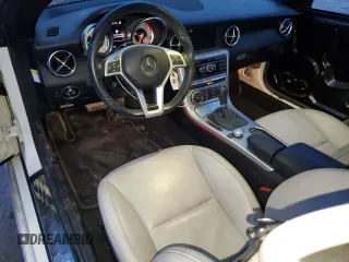 2012 Mercedes-Benz SLK 350 z VIN WDDPK5HA7CF026962, wystawiony jako Copart lot #42759625 z przebiegiem 51 512 mil mil oraz Szkoda całkowita • Salvage title. Historia ofert i sprzedaży dostępna na DreamBid. Obrazek 8.