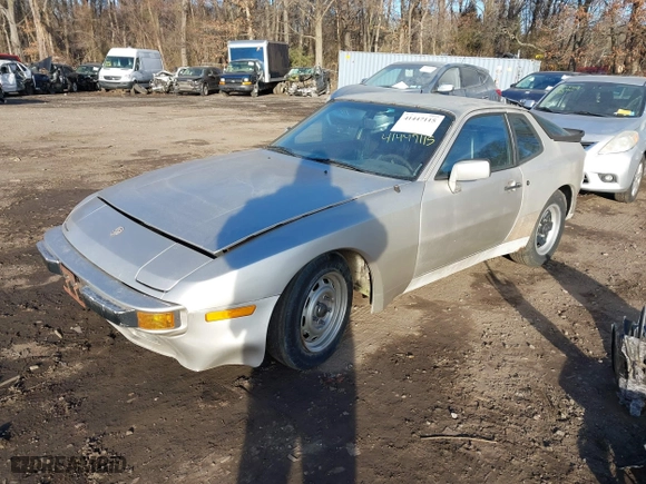 1984 Porsche 944 with VIN WP0AA0946EN453279, listed as a IAAI auction lot 41447115 with 102,553 mi miles. Bid and sale history available at carsss.com. Image 17.