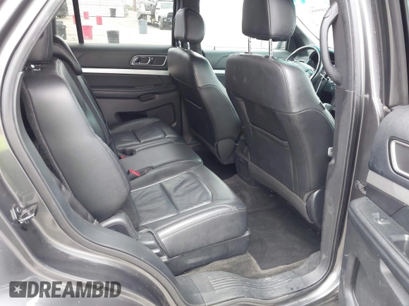 2016 Ford Explorer XLT with VIN 1FM5K7DH8GGB95352, listed as a IAAI auction lot 42118995 with 140,963 mi miles and . Bid and sale history available at carsss.com. Image 8.