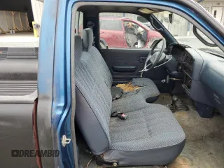 1994 Toyota Pickup DX z VIN 4TARN01P5RZ232120, wystawiony jako Copart lot #44245255 z przebiegiem 123 342 mil mil oraz Czysty tytuł • Clean title. Historia ofert i sprzedaży dostępna na DreamBid. Obrazek 10.