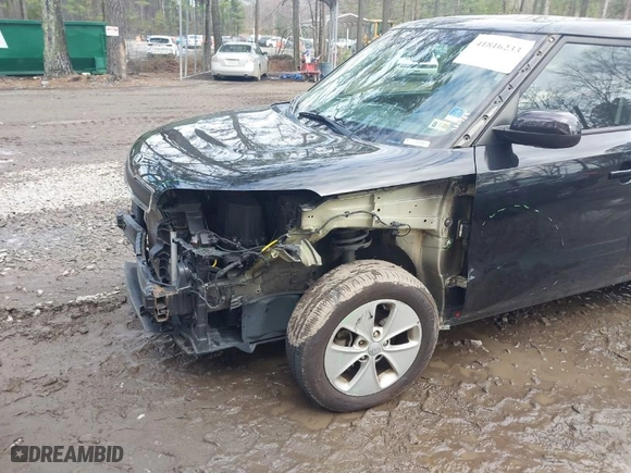2016 Kia Soul with VIN KNDJN2A25G7408450, listed as a IAAI auction lot 41816233 with NaN miles. Bid and sale history available at carsss.com. Image 6.