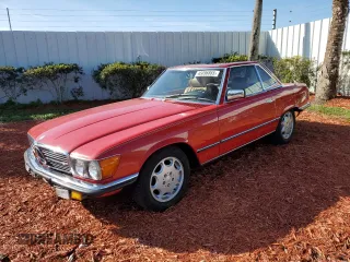 1985 Mercedes-Benz SL with VIN WDB1070421A025007, listed as a Copart auction lot 45896865 with 104,247 mi miles and Clean title. Bid and sale history available at DreamBid. Image 1.