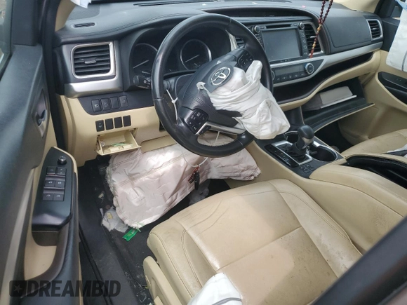 2017 Toyota Highlander XLE with VIN 5TDJZRFH6HS398965, listed as a Copart auction lot 59019535 with Not provided miles and Salvage title. Bid and sale history available at DreamBid. Image 8.