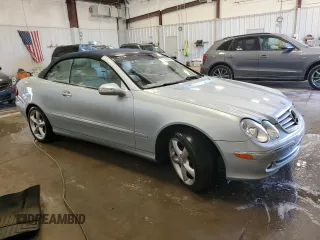 2005 Mercedes-Benz CLK-Class 3.2L with VIN WDBTK65G95T045376, listed as a Copart auction lot 76740364 with 57,687 mi miles and Non Repairable. Bid and sale history available at carsss.com. Image 4.